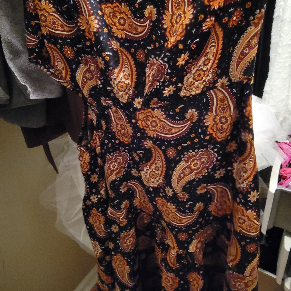 Clothing, S-L